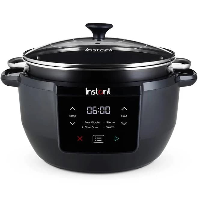Instant Pot Superior Slow Cooker, Extra large 7.1 Litre Capacity. Slow cook, steam, sauté, & keep warm. Cooks up to ten portions. Black.